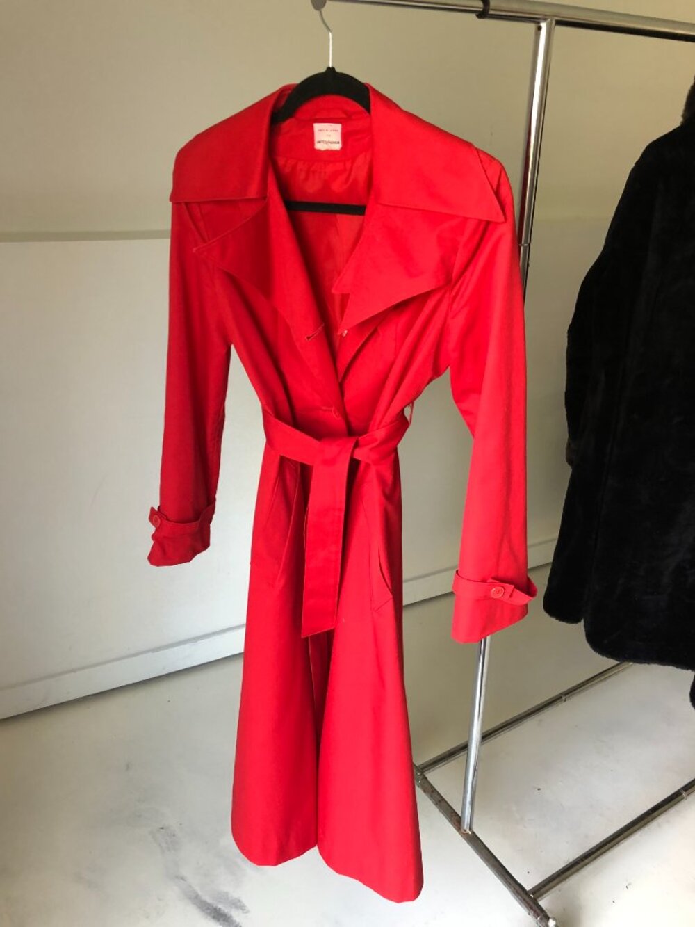 Vintage 70s Red Trench Coat United Fashion Oversized Collar Belted Maxi - Picture 8 of 13